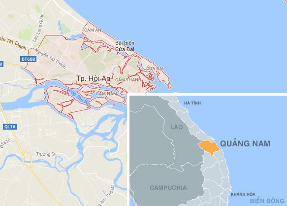 Thủy điện xả lũ, phố cổ Hội An lung linh ánh đèn bị ngập trong nước